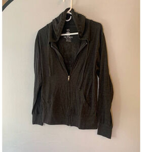 5/ $25 Driven Grey zippered lightweight jacket XS